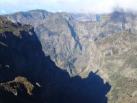 Pico do Arieiro mit Blick ins Nonnental