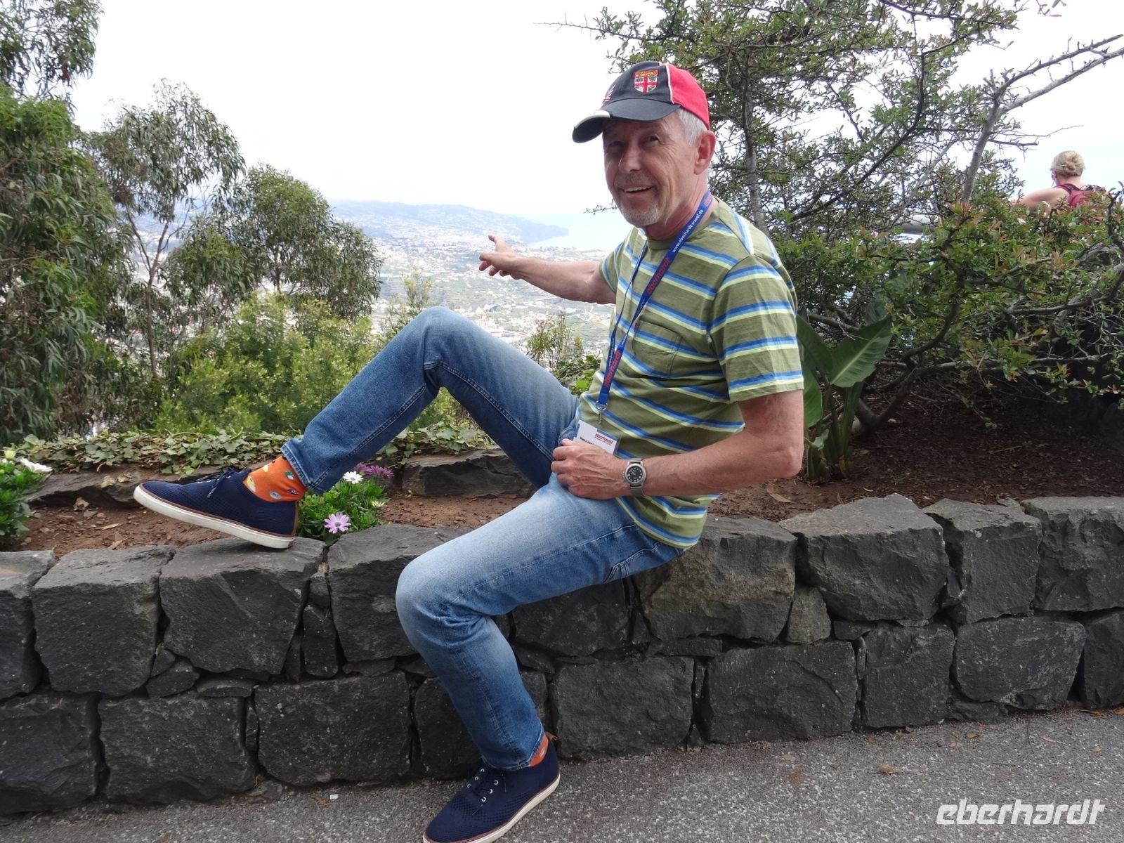 Cabo Girao - Reiseleiter mit Blick auf Funchal