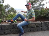 Cabo Girao - Reiseleiter mit Blick auf Funchal