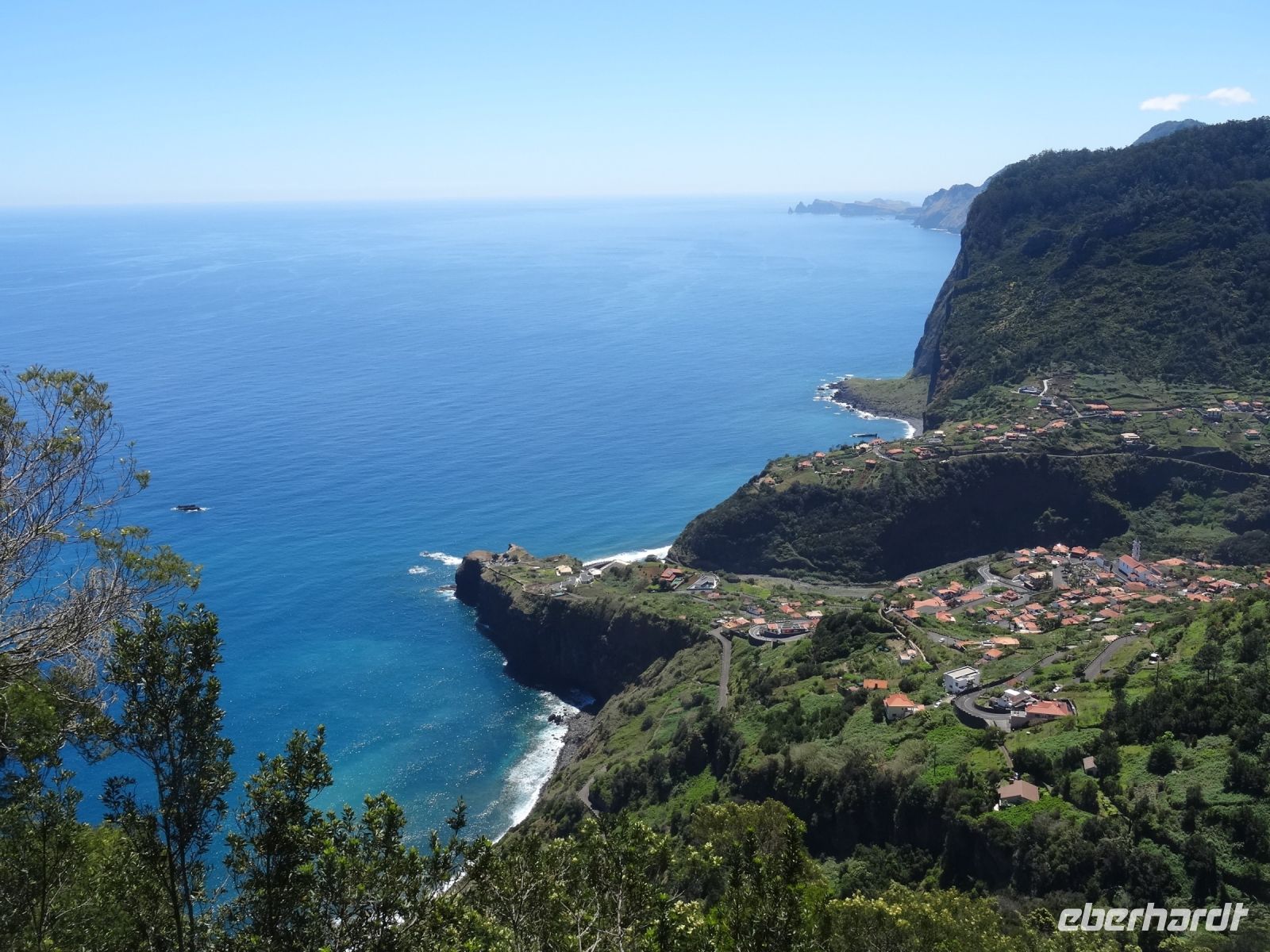 Blick auf die Ostküste der Insel