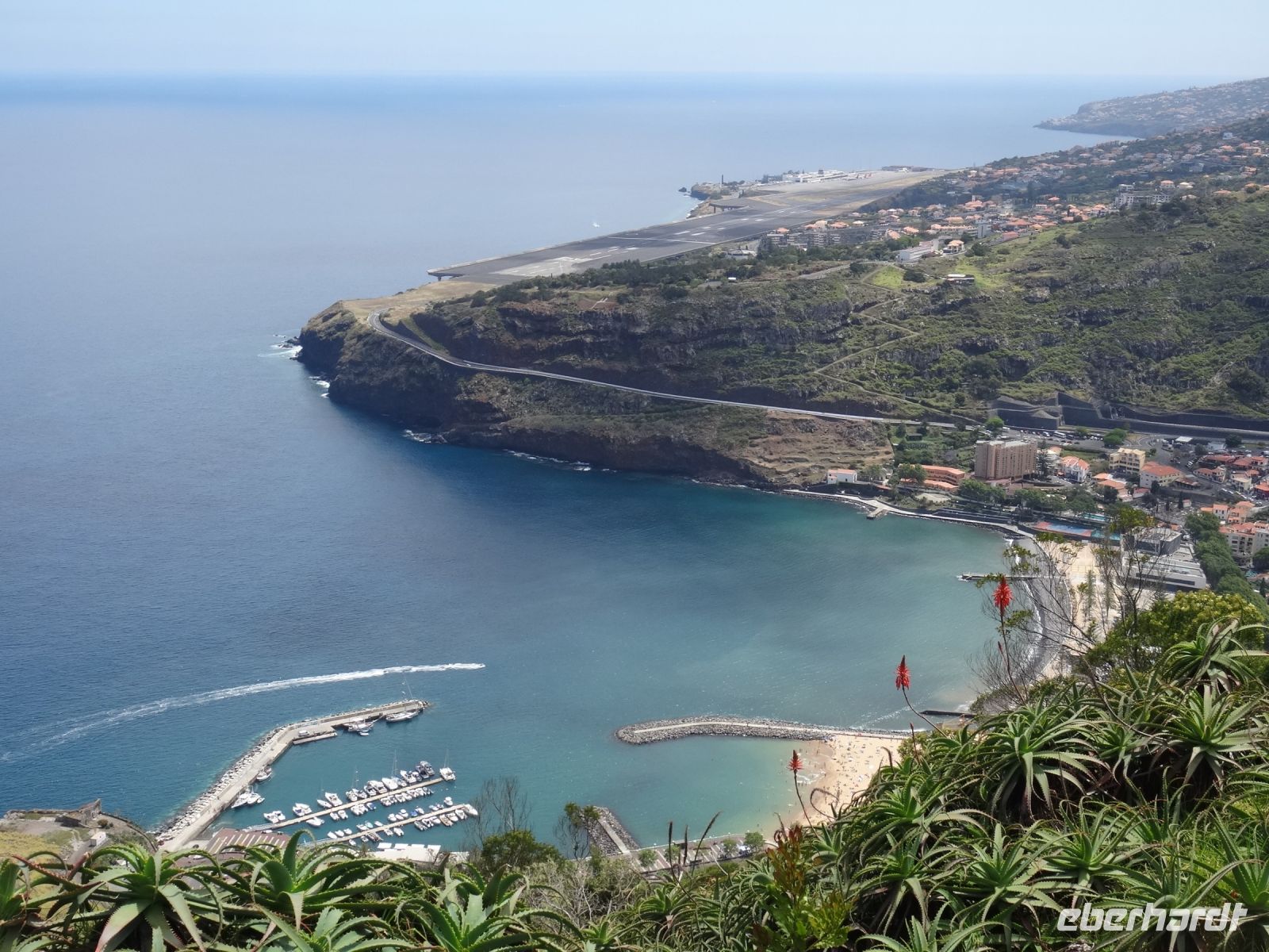 Pico do Facho - Blick auf die Bucht von Machico und Flughafen