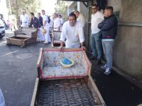 Korbschlittenlenker &ndash; &copy; Hans-Joachim Trutz (Eberhardt TRAVEL)