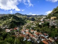 Blick hinab ins Tal  &ndash; &copy; Simone Willner (Eberhardt TRAVEL)