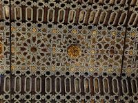 Decke mit orientalischen Ornamenten aus Zedernholz, Kathedrale von Funchal &ndash; &copy; Simone Willner (Eberhardt TRAVEL)