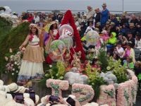 Funchal - Blumenkorso &ndash; &copy; Hans-Joachim Trutz (Eberhardt TRAVEL)