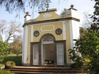 ... die Kapelle in Blandy's Garten