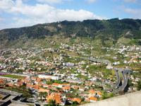 Wie eine Modellbahn-Landschaft