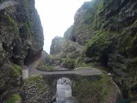 Blick zur alten Küstenstrasse