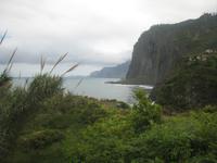 Blick zum Adlerfelsen und auf die Nordküste nach Osten
