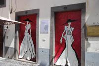 Bemalte Türen in Altstadt von Funchal