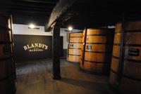 Fässer zur Zwischenlagerung