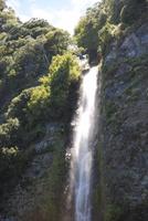 Wasserfälle entlang des Weges nach Sao Vincente