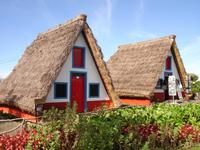 Santana - die berühmten strohbedeckten Häuser