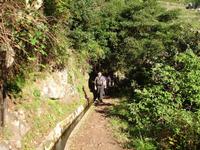 auf der Levada-Wanderung von Marocos 