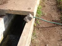 auf der Levada-Wanderung von Marocos - illegale Wasserentnahme