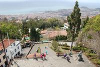 Blick von der Wallfahrtskirche in Monte