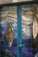 auf Madeira sind maritime Motive häufig auf Eingangstüren zu entdecken