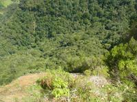 Blick hinab in die Tiefe vom Aussichtspunkt Balcoes