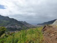 Blick ins Tal // Wanderung entlang der Levada bei Maroços