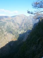 Steile Straßen auf Madeira
