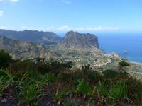 Madeira, Blick vom Portela-Paß zum Adlerfelsen