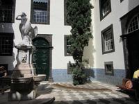 Innenhof der Stadtverwaltung Funchals