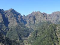 Blick vom Balcoes auf den höchsten Berg Madeiras - Pico Ruivo