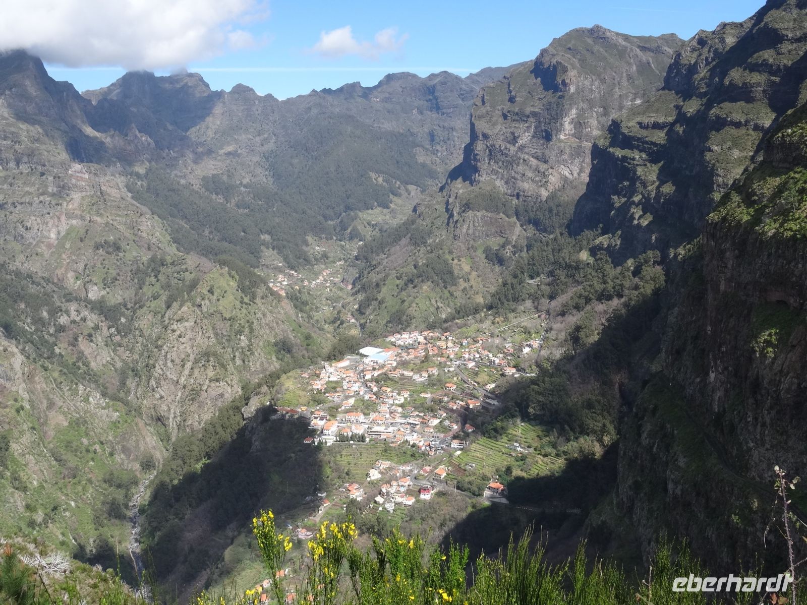 Eira do Serrado mit Blick ins Nonnental