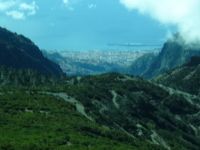 Pico do Arieiro - Blick auf Funchal mit Hafen