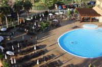 Pool im Hotel