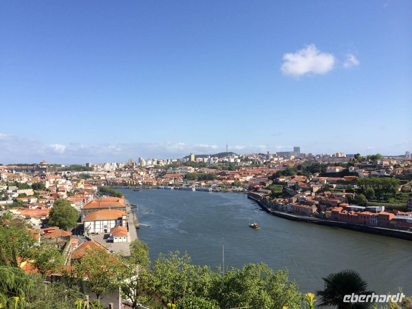 008 Ausblick auf den Douro und die Stadt Porto