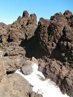 Porto Moniz Madeira-Lavabecken im Vulkangestein