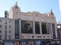 Lissabon - Haus mit Palmen
