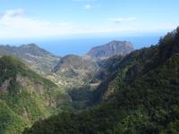 Balcoes , Blick zum Adlerfelsen
