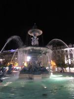Portugal – Lissabon, Rossio-Platz bei Nacht
