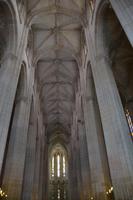 Hohes Deckengewölbe in dem Kloster von Batalha