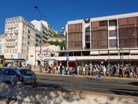 Portugal, Lissabon, Warteschlange für die 