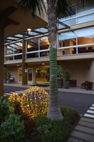 Eingang des Four Views Oasis