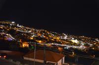 Blick auf Funchal bei Nacht