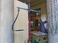 Alte Waage in der Markthalle von Funchal