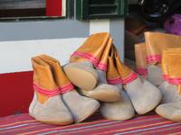 Schuhstand in der Markthalle