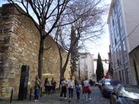 Alfama mit Stadtmauer