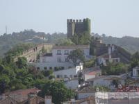 Obidos - Blick auf die begehbare Stadtmauer