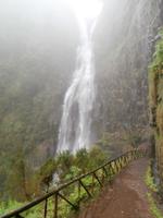 Wanderung zu den 25 Quellen im Tal von Rabacal
