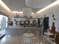 Portugal, Azoren, Vila Franca do Campo, Käseküchleinverkauf