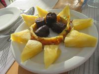 typ. Azoren: Blutwurst und Ananas
