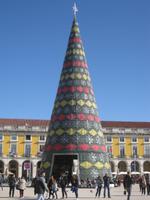 Stadtrundgang Lissabon - auf dem Handelsplatz Praca do Comercio