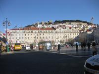 Lissabon - Blick vom Praca Figueira zum Castelo Sao Jorge