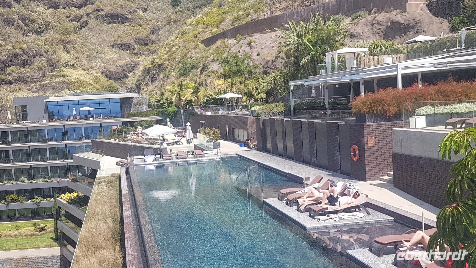 unser Hotel in Calheta