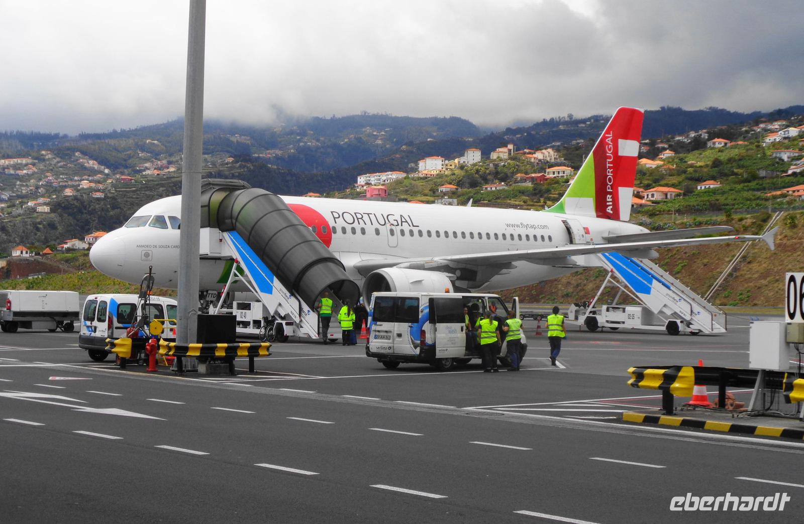 Madeira - Ankunft am Flughafen Funchal 